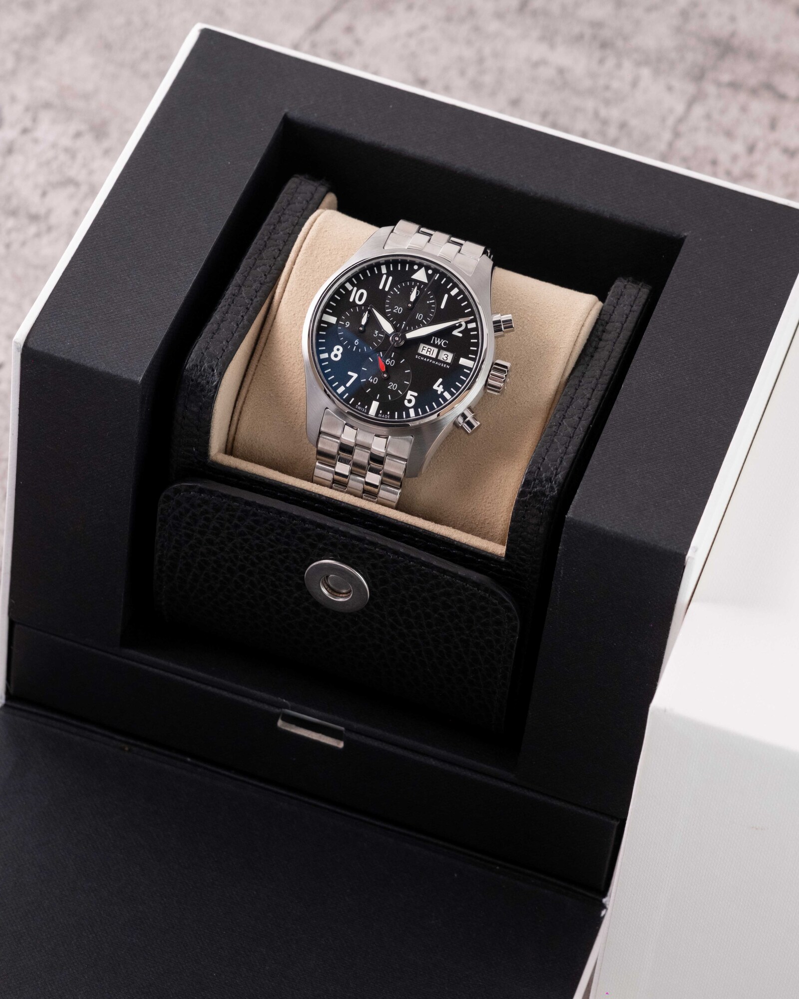 IWC Pilot Chronograph IW388113, view 2