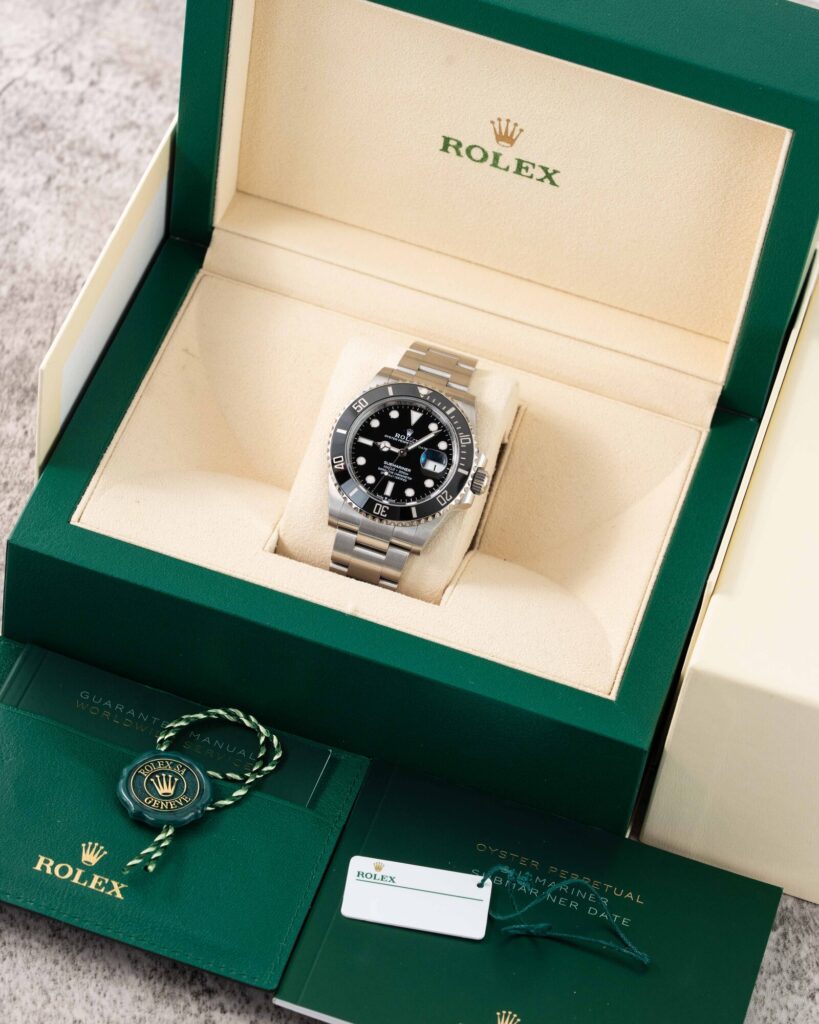Rolex Submariner Date 126610LN, view 2