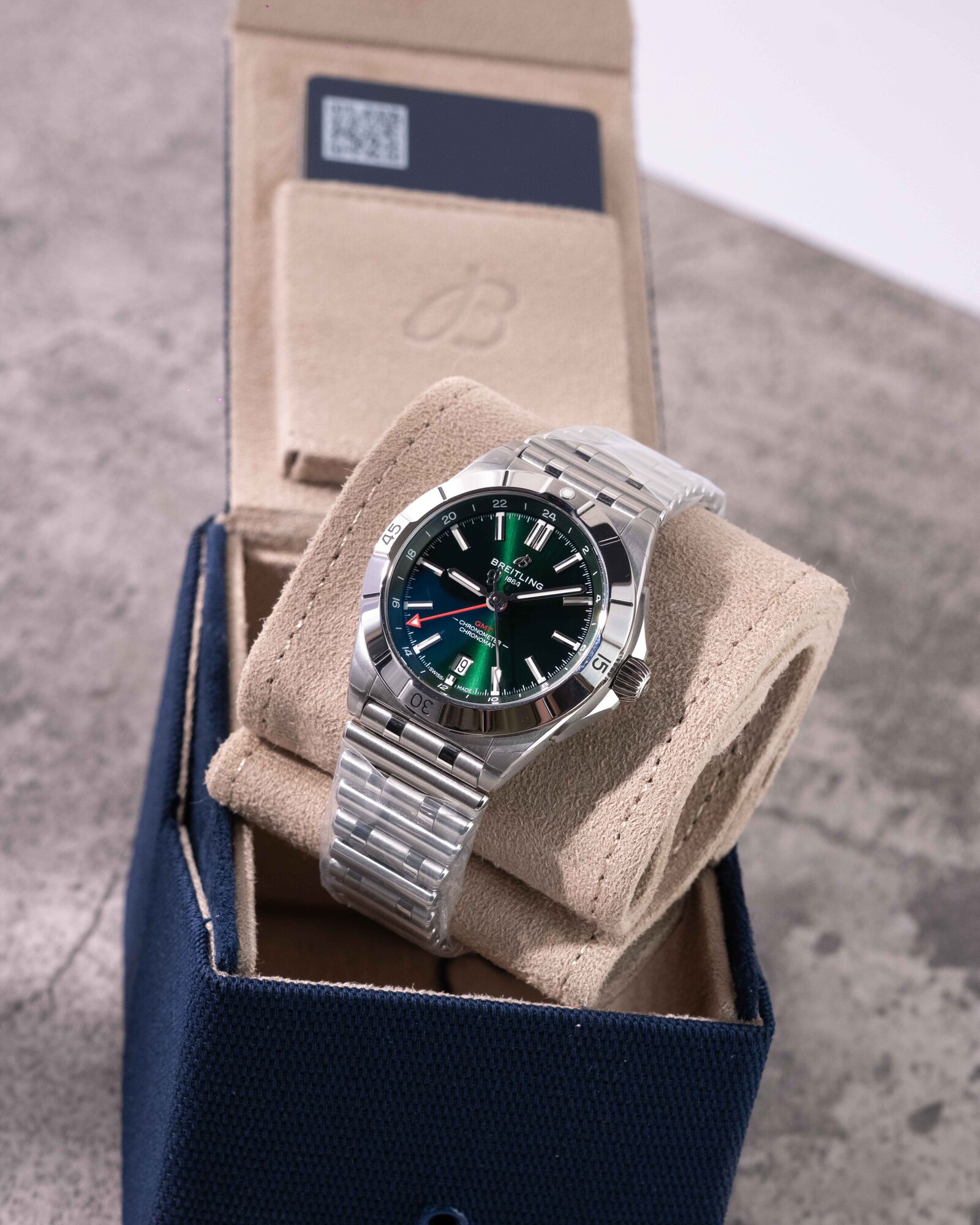 Breitling Chronomat A32398, view 2