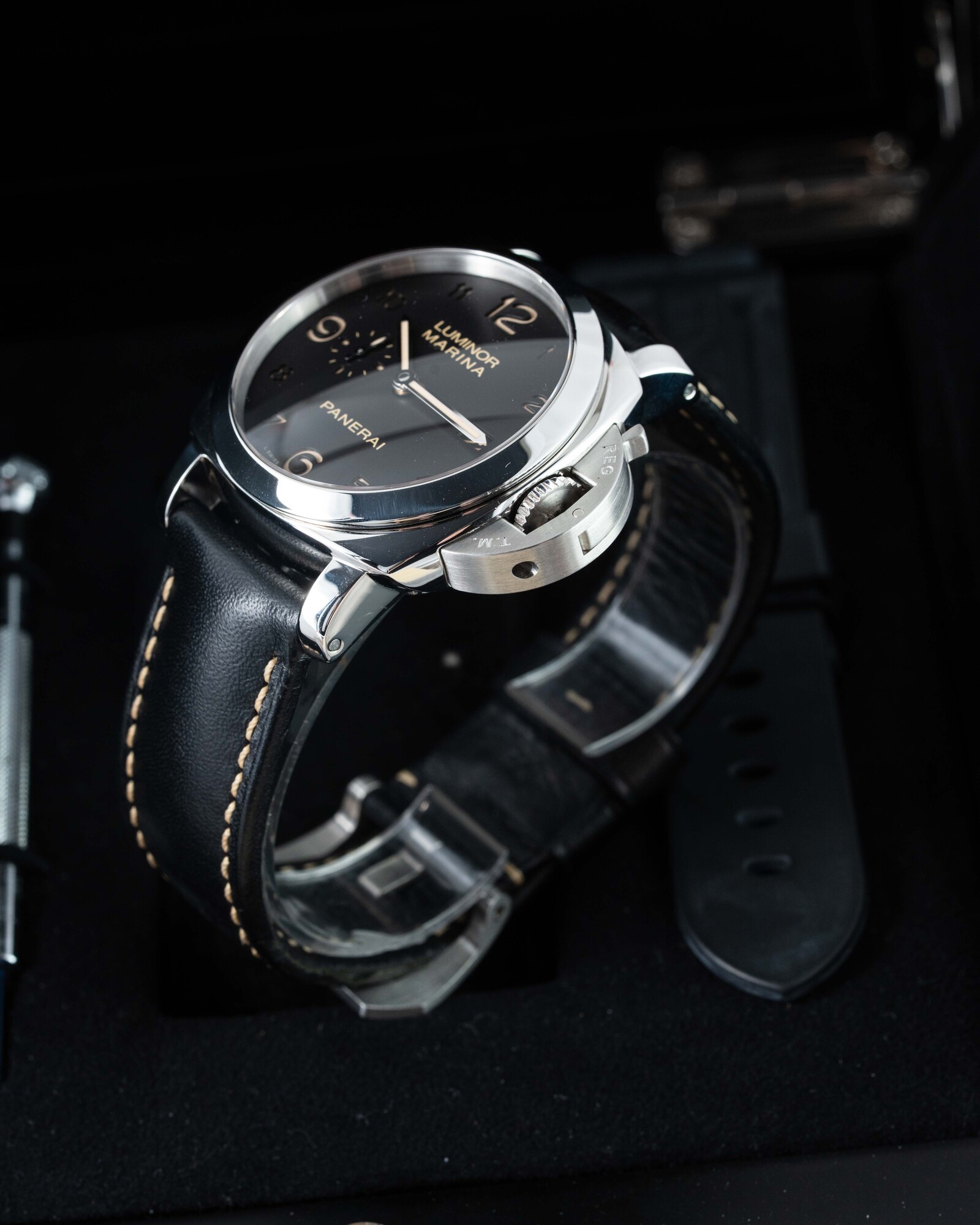 Panerai Luminor Marina 1950 3 Days PAM00359, view 3