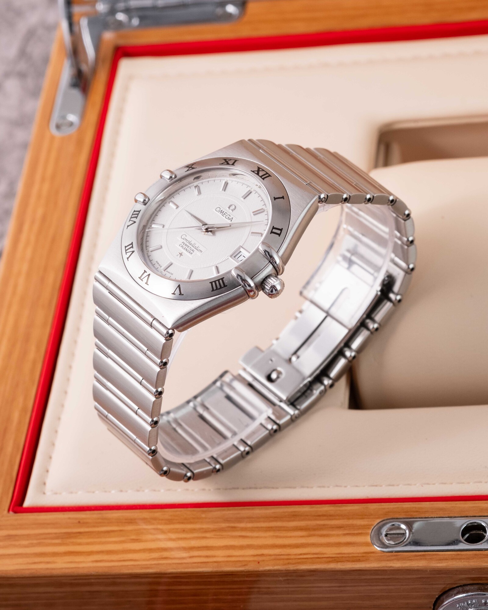 Omega Constellation 15523000, view 3