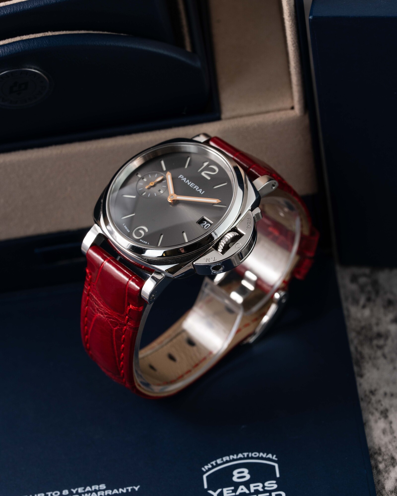 Panerai Luminor Due PAM01247, view 3