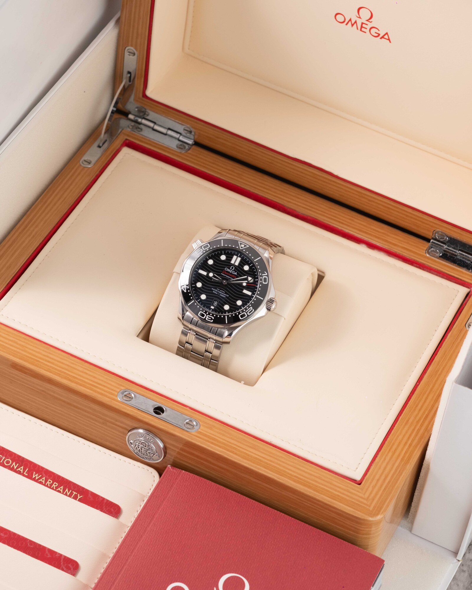Omega Sea Master 210.30.42.20.01.001, view 2