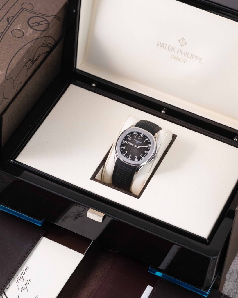 Patek Philippe Aquanaut 5167A-001, view 2