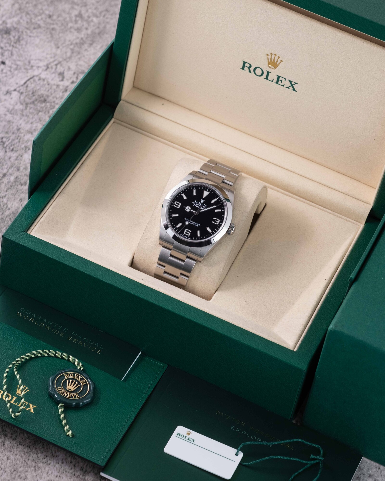 Rolex Explorer 224270, view 2