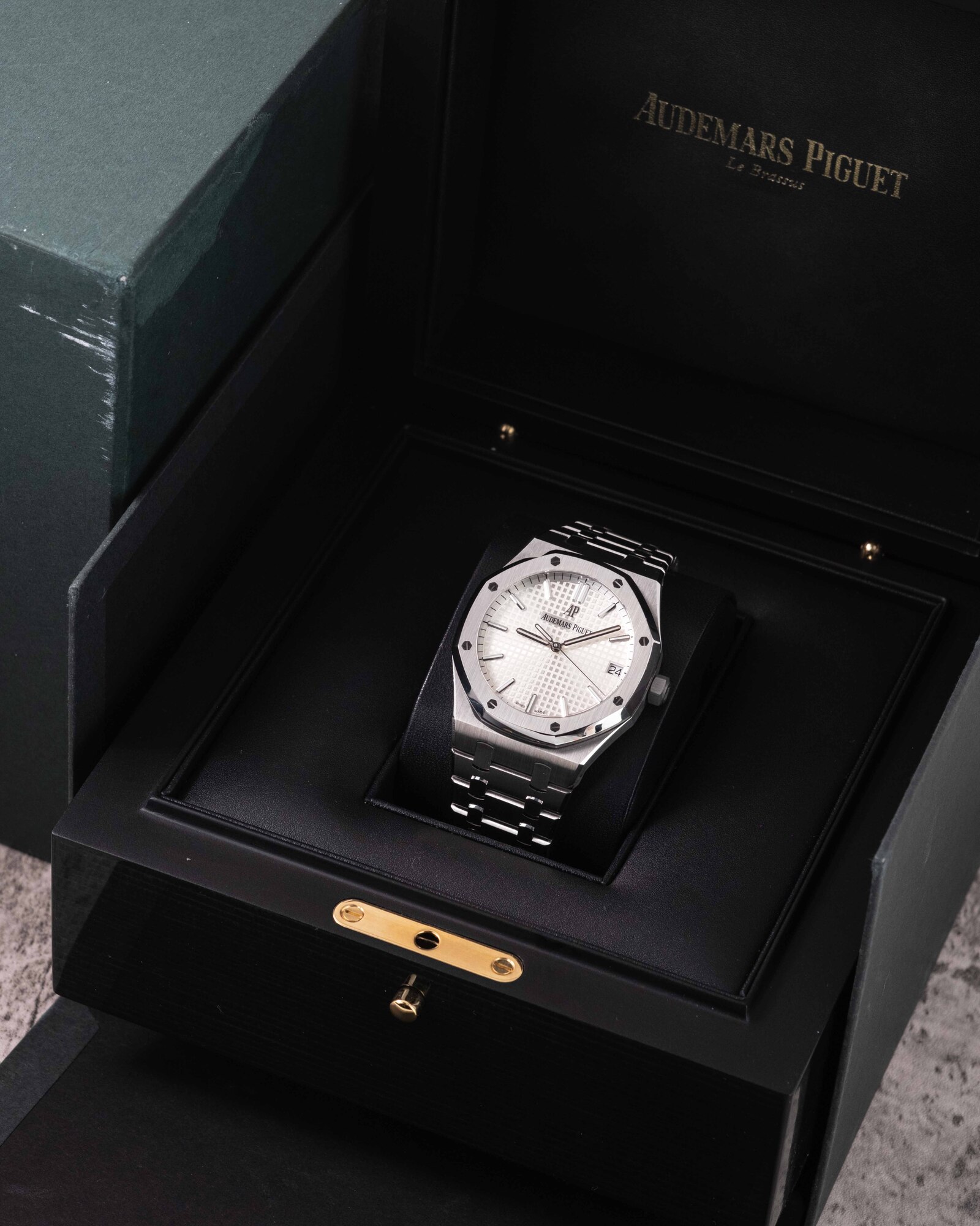 Audemars Piguet Royal Oak 15500ST.OO.1220ST.04, view 2