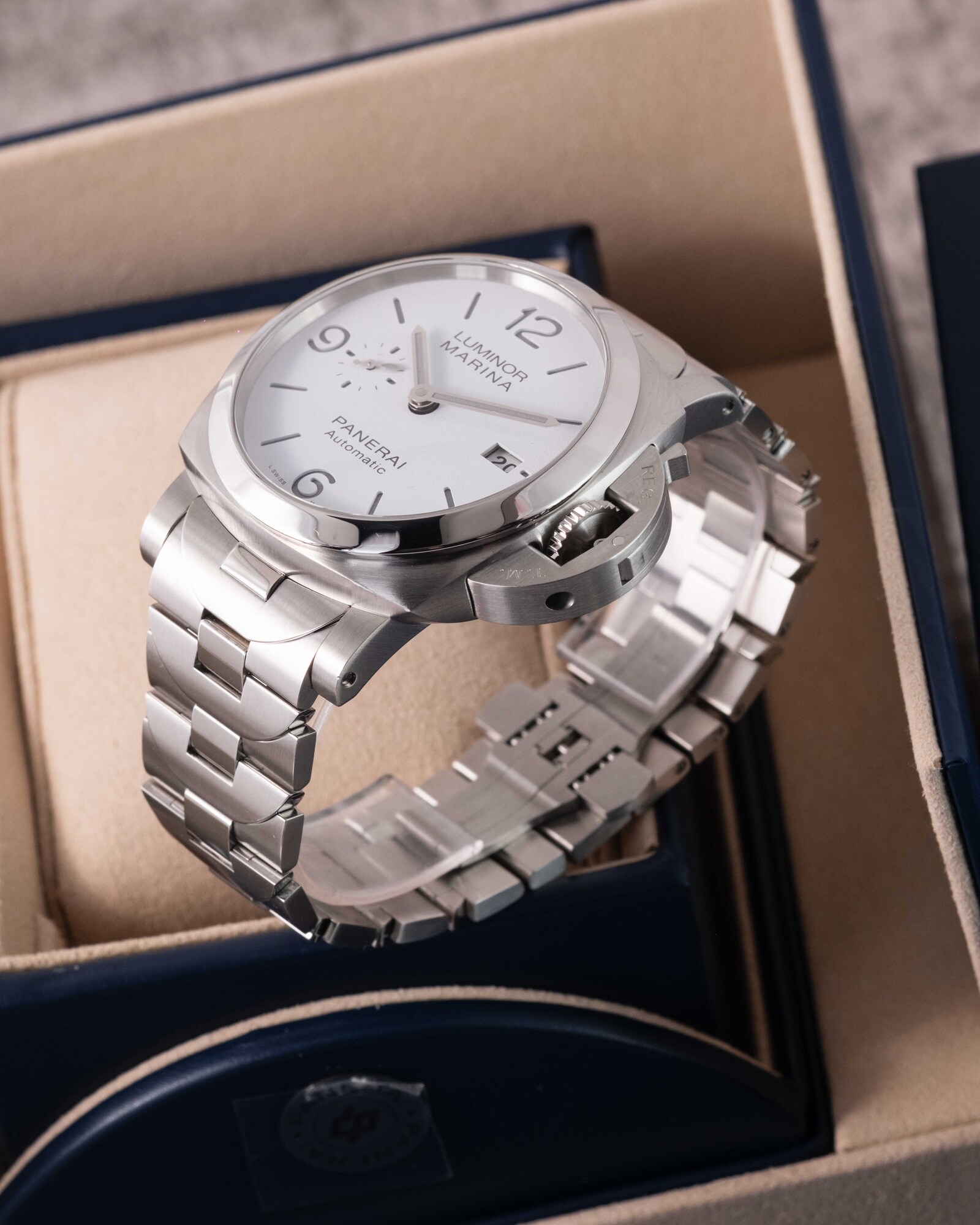 Panerai Luminor Marina 8 Days PAM01564, view 3