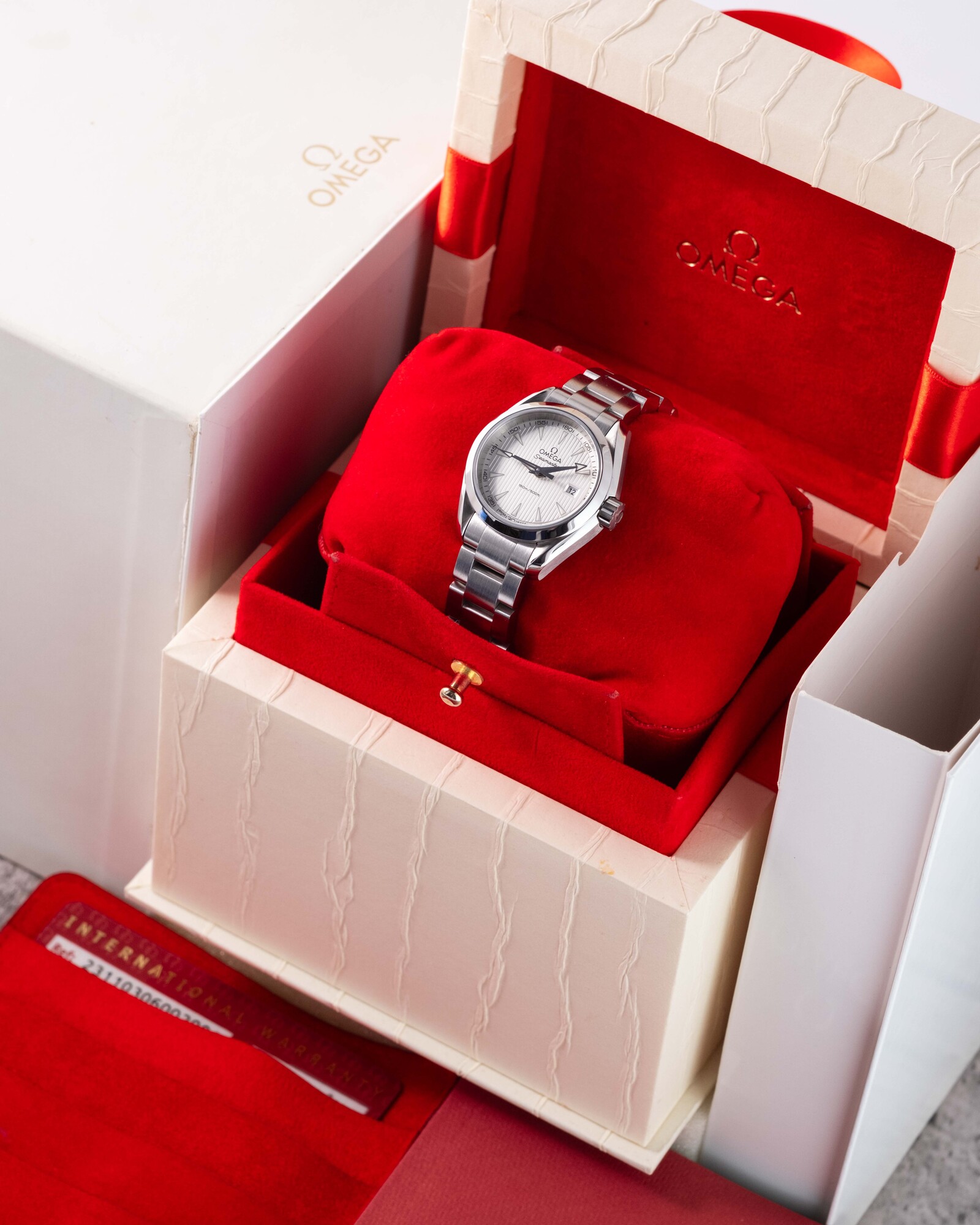 Omega Sea Master 231.10.30.60.02.001, view 2