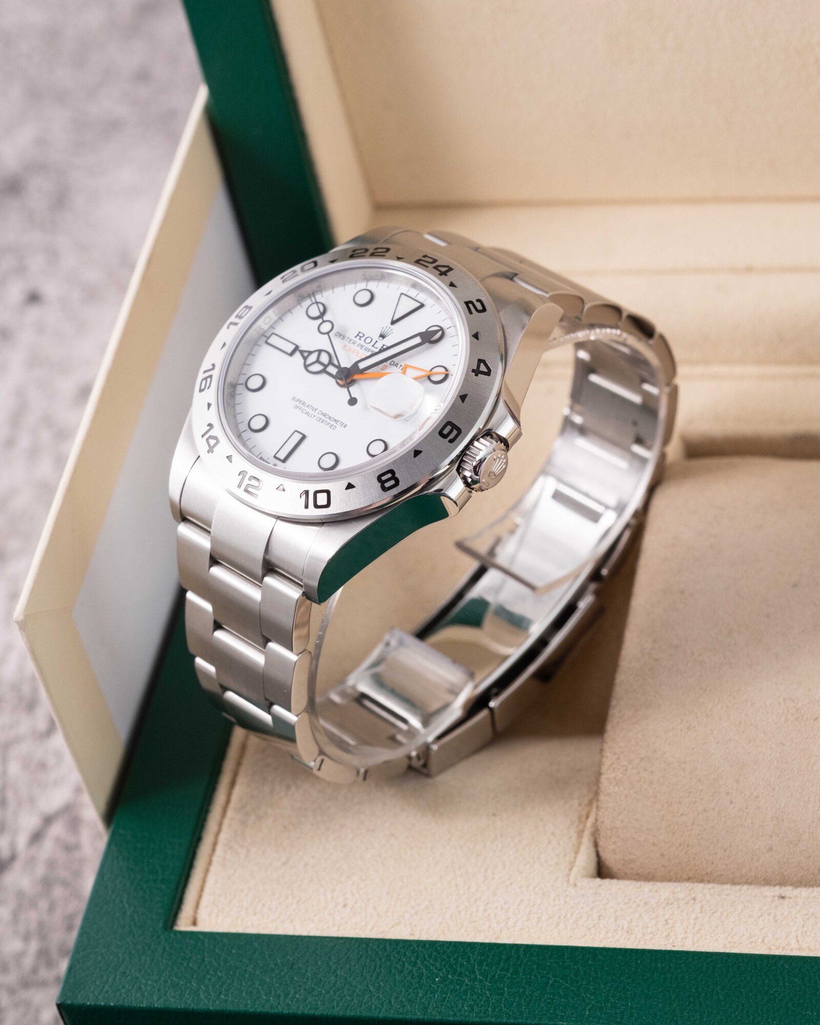 Rolex Explorer II 226570, view 3